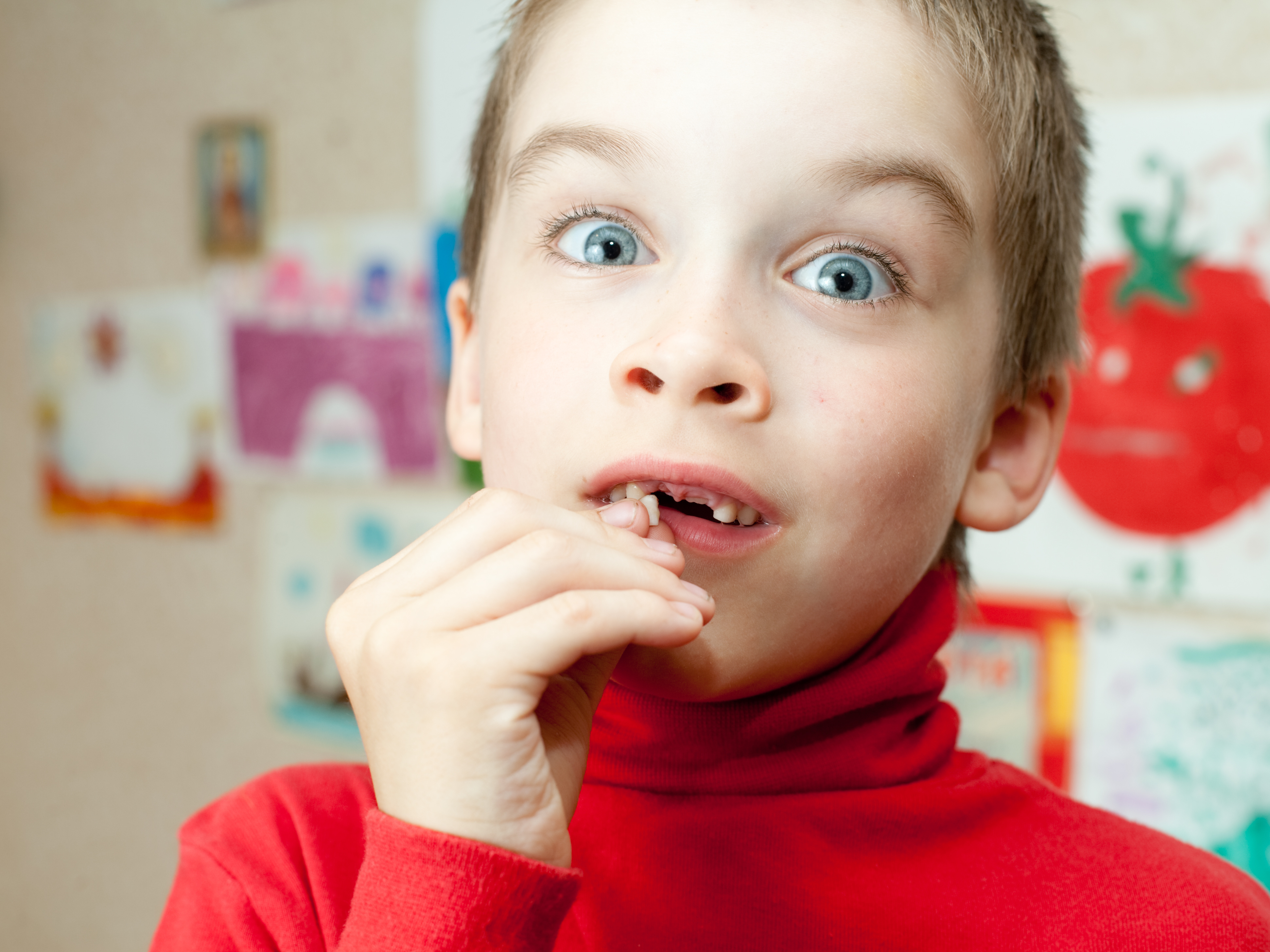 What Age Do Children Lose Teeth and When They Should See a Dentist